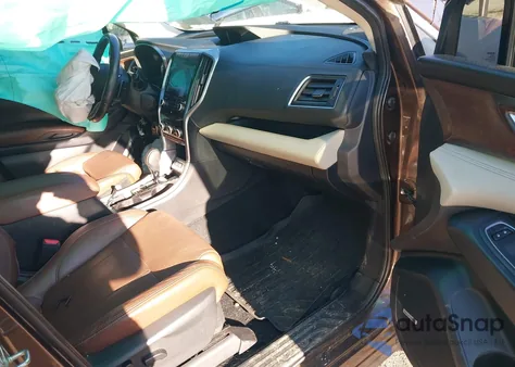 2019 Subaru Ascent Touring z USA, uszkodzony, nr VIN 4S4WMARD8K3402033